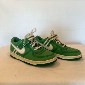 Youth Size 6 Nike Shoes